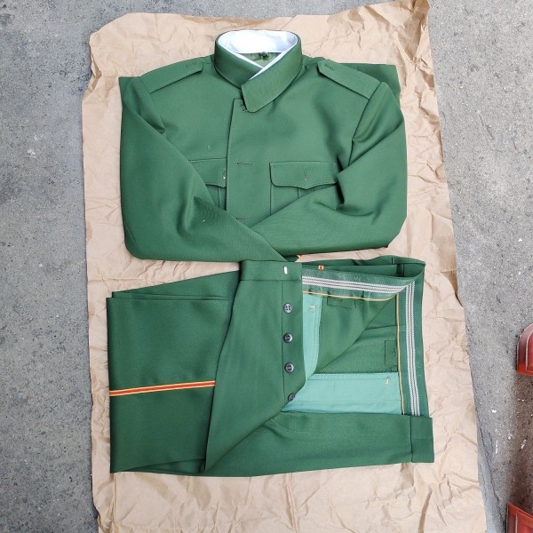 老款05橄榄绿冬季厚款斜纹套装冬季宽松中山装耐磨透气外穿套装