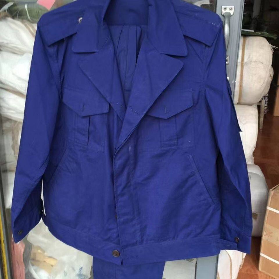 蓝色的确良夏季工作服扣式短款夏季工作服