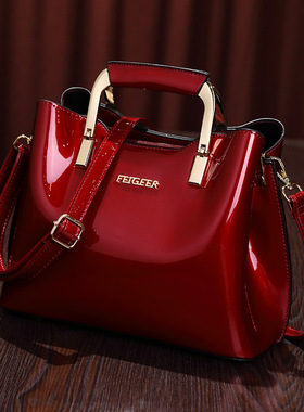 红色漆皮亮面包包喜气手提包结婚妈妈包礼物Patent leather bag