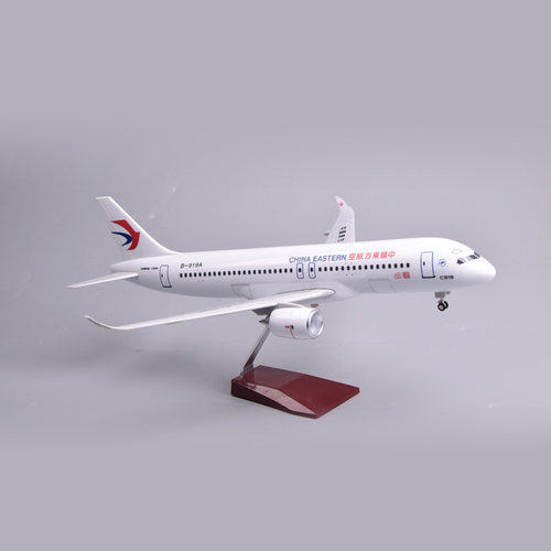 C919飞机模型带起落架