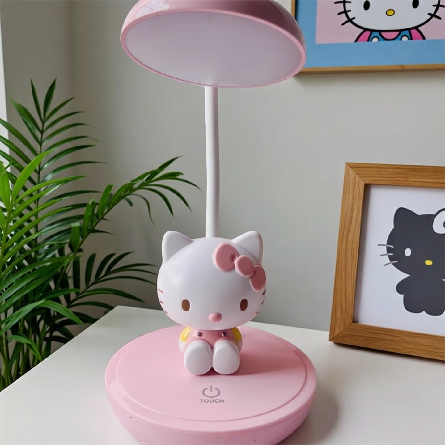 新款哈喽Kitty可爱台灯超长续航宿舍大学生护眼灯充电卧室床头灯