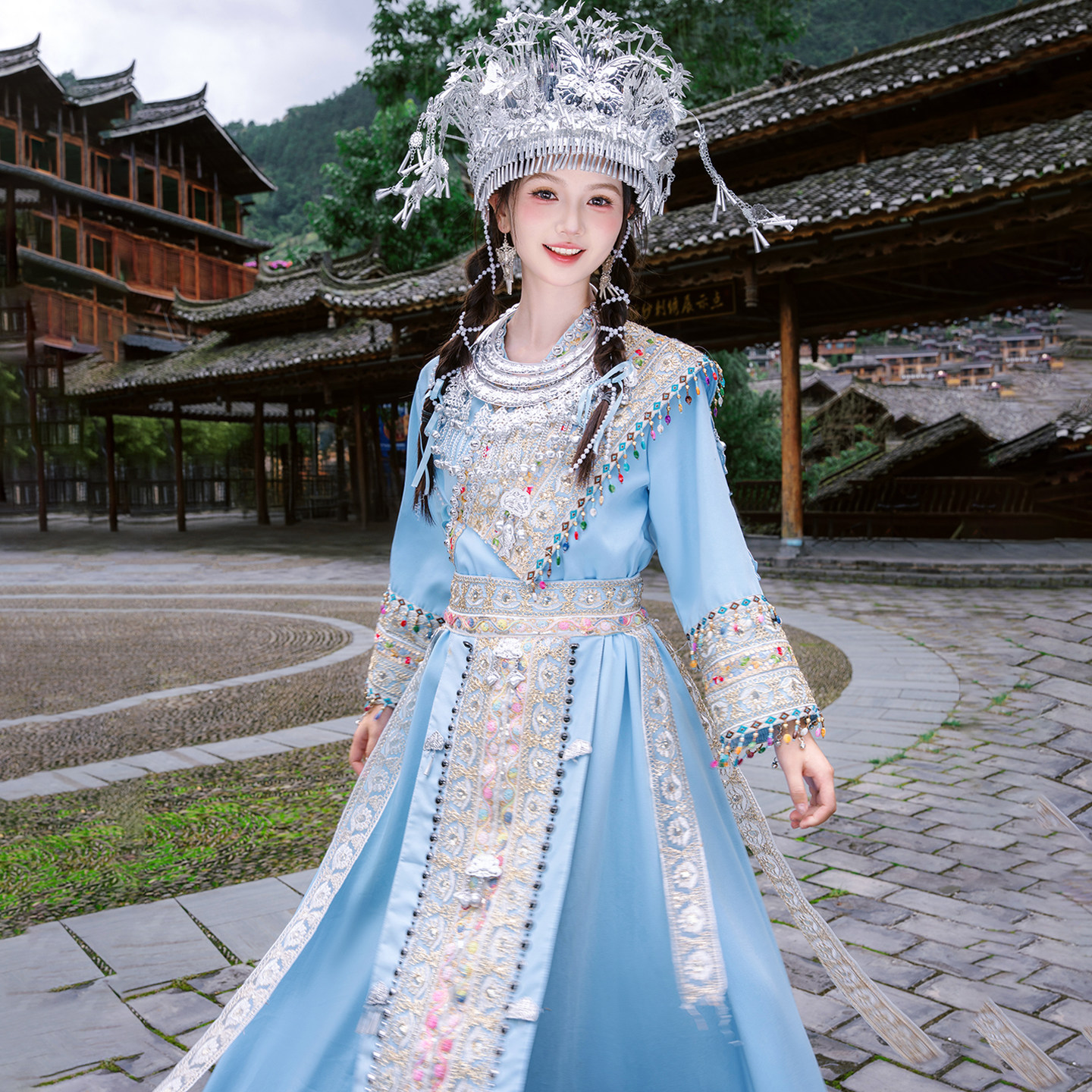 新苗疆少女旅拍服装少数民族苗族表演服饰苗寨摄影演出服套装长裙图片