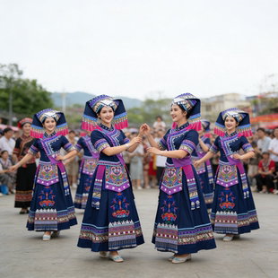 三月三壮族服装女少数民族服饰广西成人刺绣长裙盛装舞蹈演出服