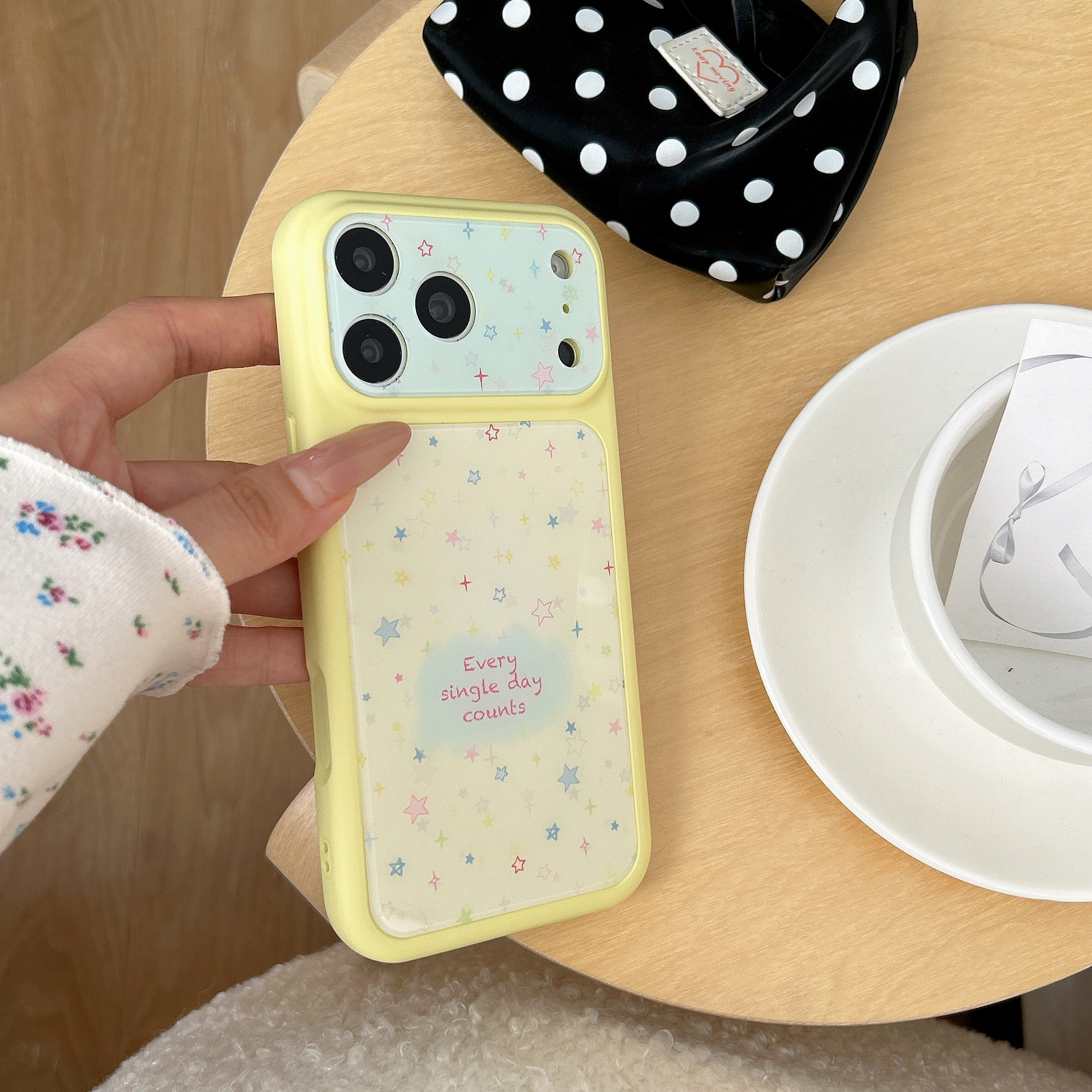 黄框满屏线条星星ins适用iphone秒变苹果17promax小众16pro时尚15女生甜美潮流包相机键亮面大视窗精孔手机壳