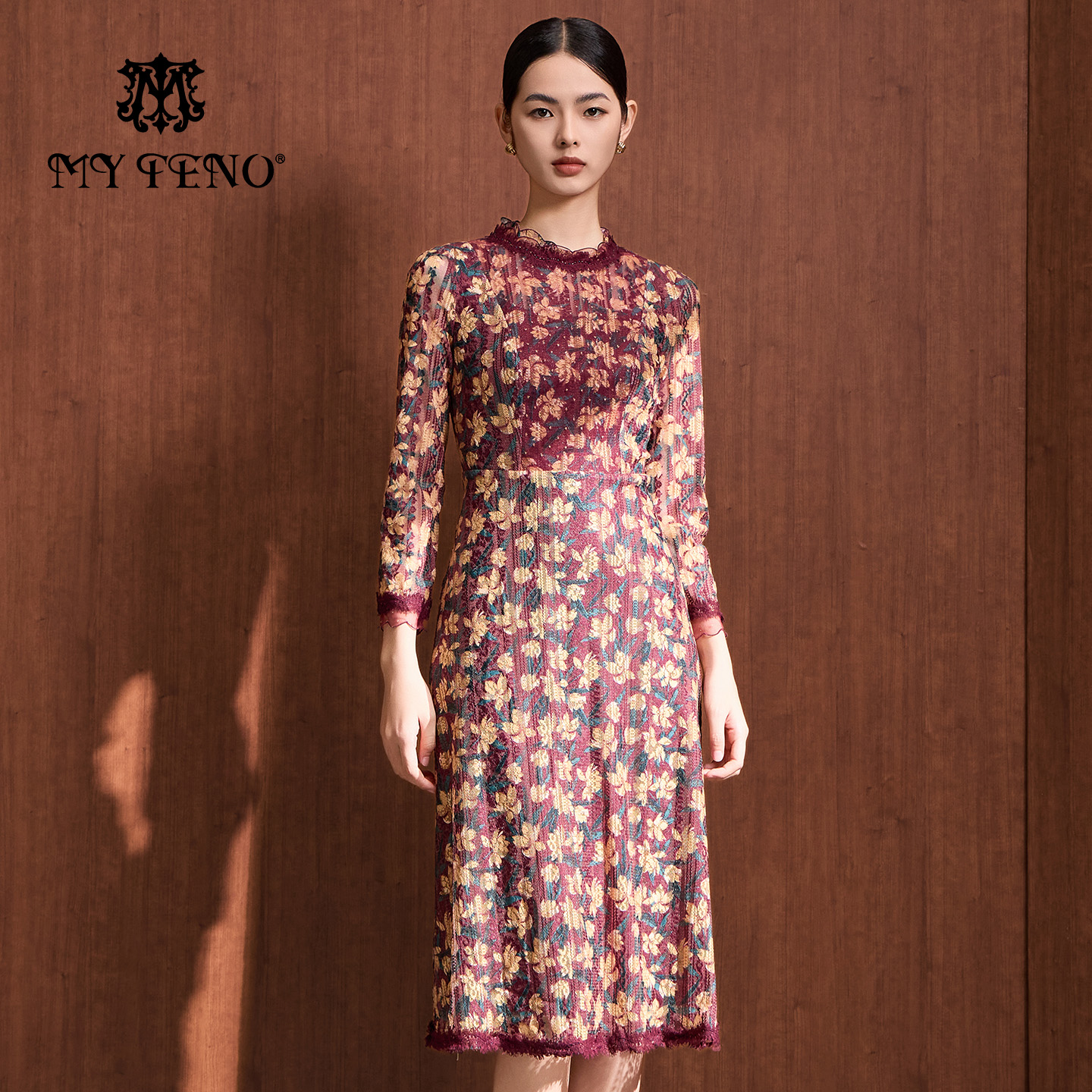 马天奴酒红印花蕾丝收腰连衣裙