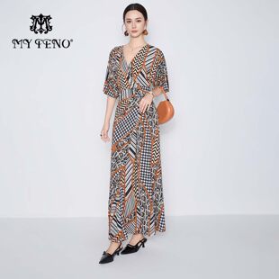 女流行 气质时尚 马天奴春夏新款 棕色印花连衣裙子V领绑带收腰短袖