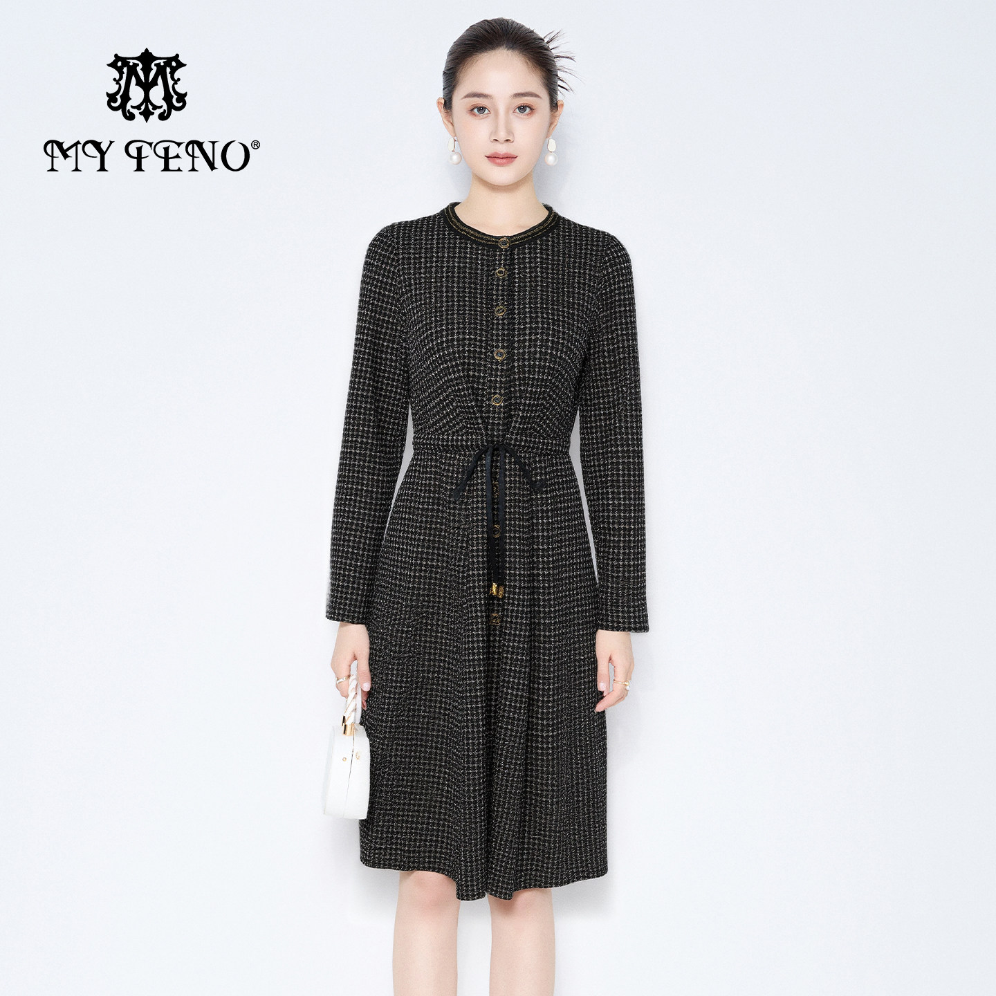 马天奴黑色系带收腰长袖连衣裙