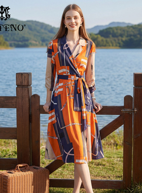 马天奴2025夏季新款橙色印花翻领连衣裙子系带收腰长袖时尚气质女