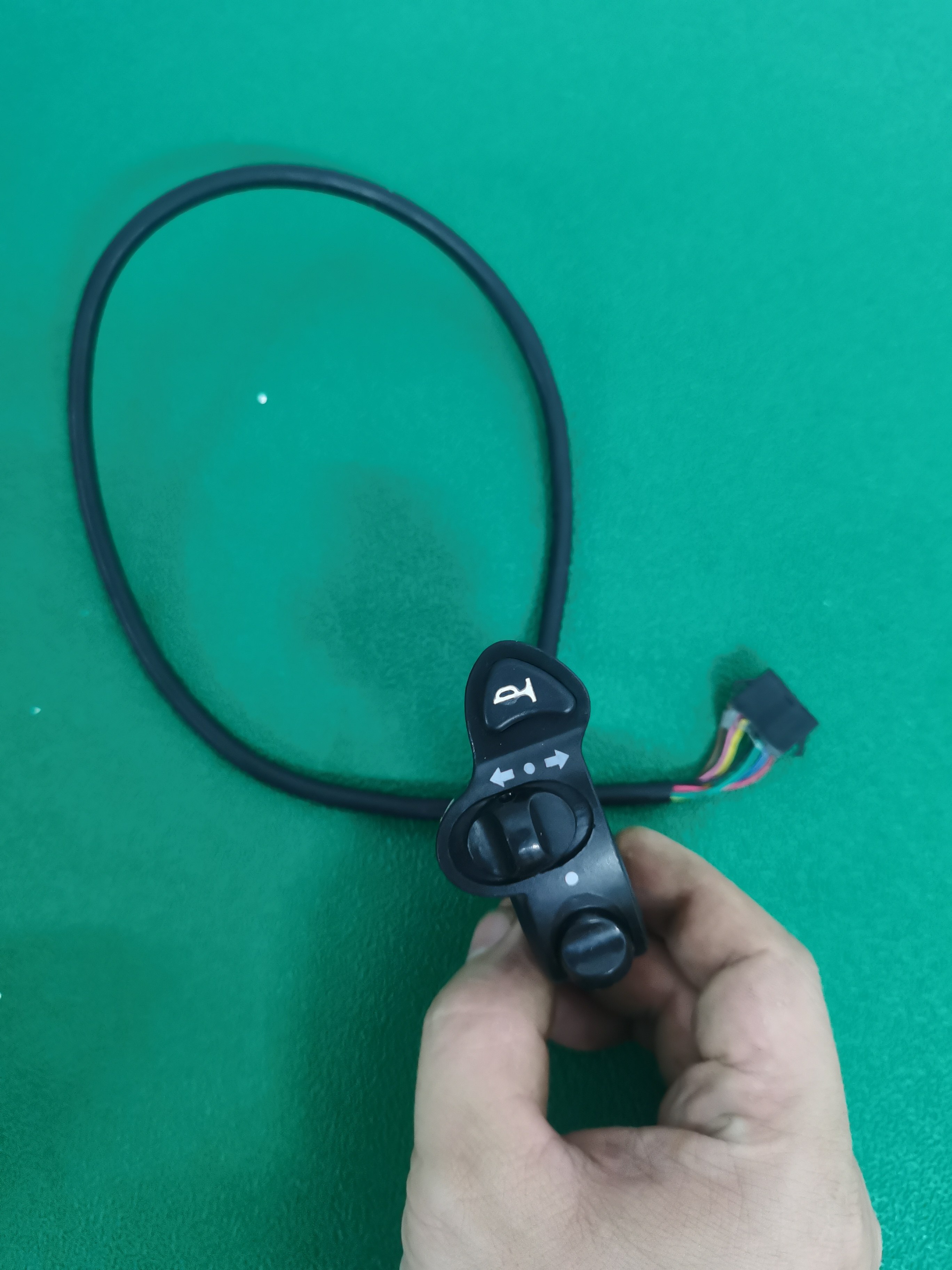 小牛电动车n1/n1s/ngt/g0/g2/f400t大灯开关转向灯喇叭双闪按钮