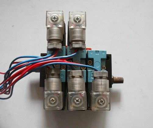 二手原装正品美国MAC电磁阀 45A-L00-DDAJ-1KJ 45A-PAJ-DDDJ-1KJ