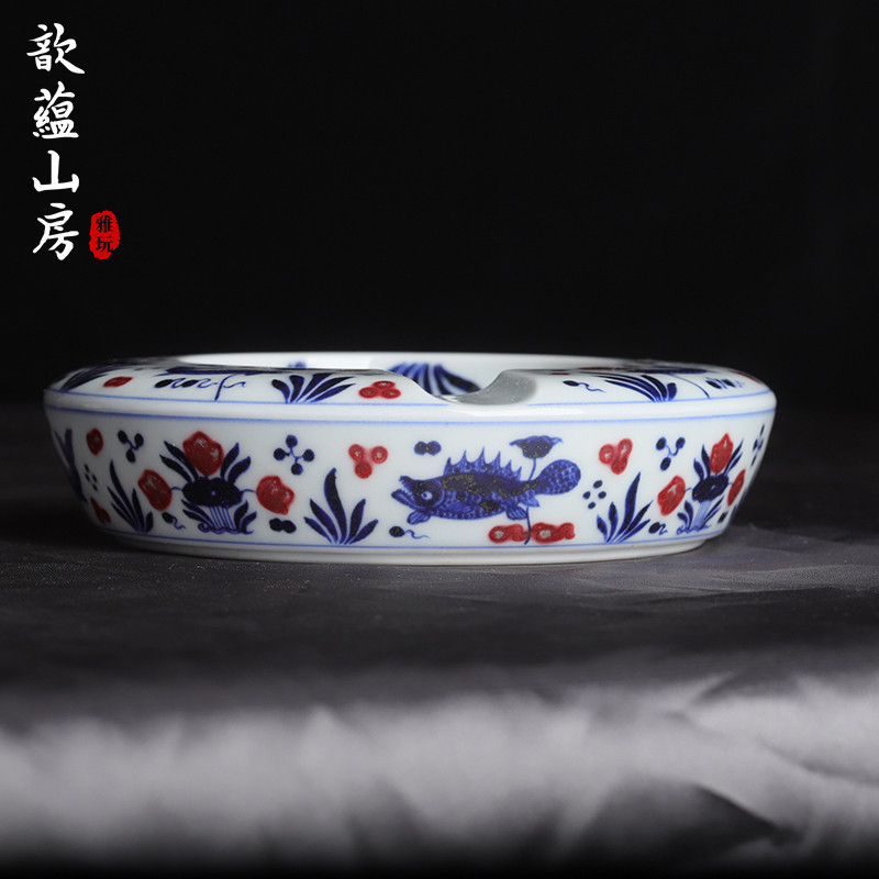歆蕴山房青花釉里红鱼藻纹雪茄缸