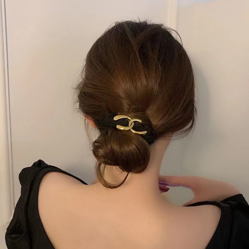 在逃公主大肠发圈女2024网红爆款高级感头绳小众设计金色双C发绳,饰品/流行首饰/时尚饰品新,发饰,淘宝优惠券,粉丝福利购,淘宝优惠卷