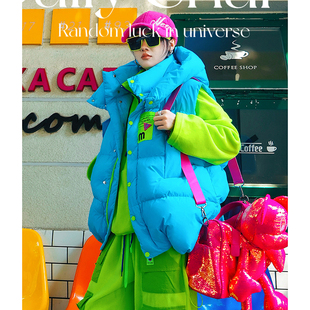 YHAY天蓝彩色休闲防寒马甲冬季新款玫红字母贴布连帽加厚棉服外套