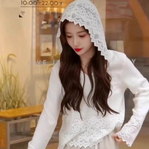 法式蕾丝拼接连帽长袖T恤女2025秋冬新款宽松显瘦内搭打底衫上衣