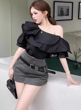 法式复古荷叶边一字肩上衣女锁骨甜辣高级感夏季新款衬衫小众设计