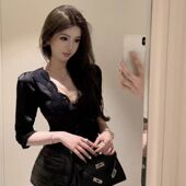 法式 紧身上衣 女气质收腰中袖 黑色蕾丝衫 v领缎面性感蕾丝拼接衬衫