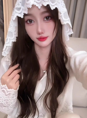 白色蕾丝拼接连帽打底衫女春季小衫独特绝美重工帽衫长袖v领上衣