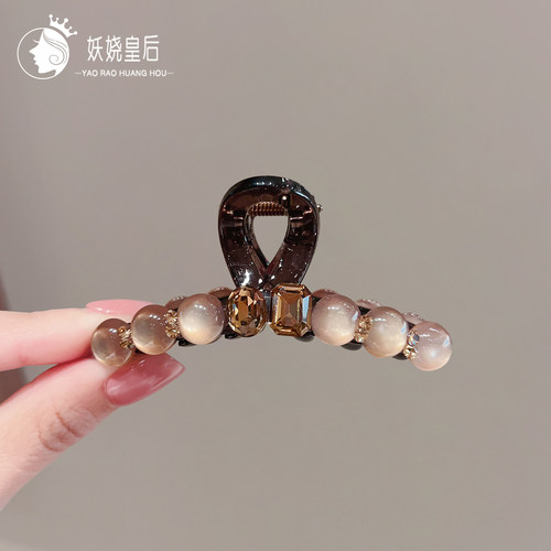 设计感轻奢重工珍珠水钻抓夹