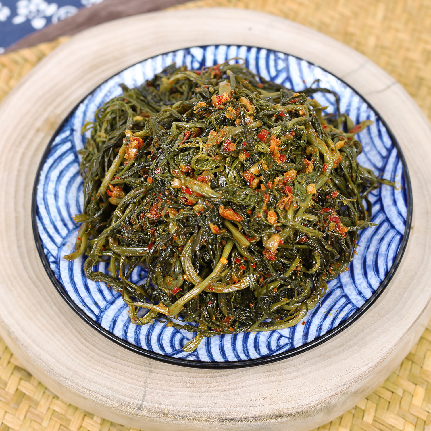 东北柳蒿芽辣拌柳蒿芽咸菜泡菜朝鲜族泡菜咸菜拌柳蒿芽柳蒿芽山菜