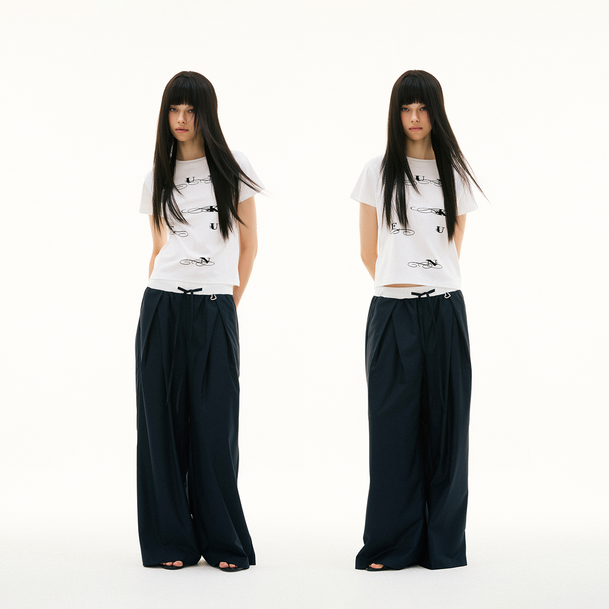 FUNKYFUN 2025SS 花体字品牌logo植绒印花正肩圆领短袖tee