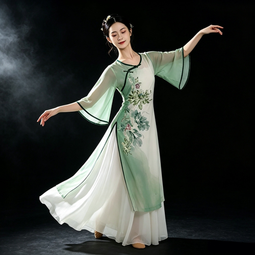 入画江南古典舞演出服超大码走秀旗袍套装扇子伞舞立春表演服新款