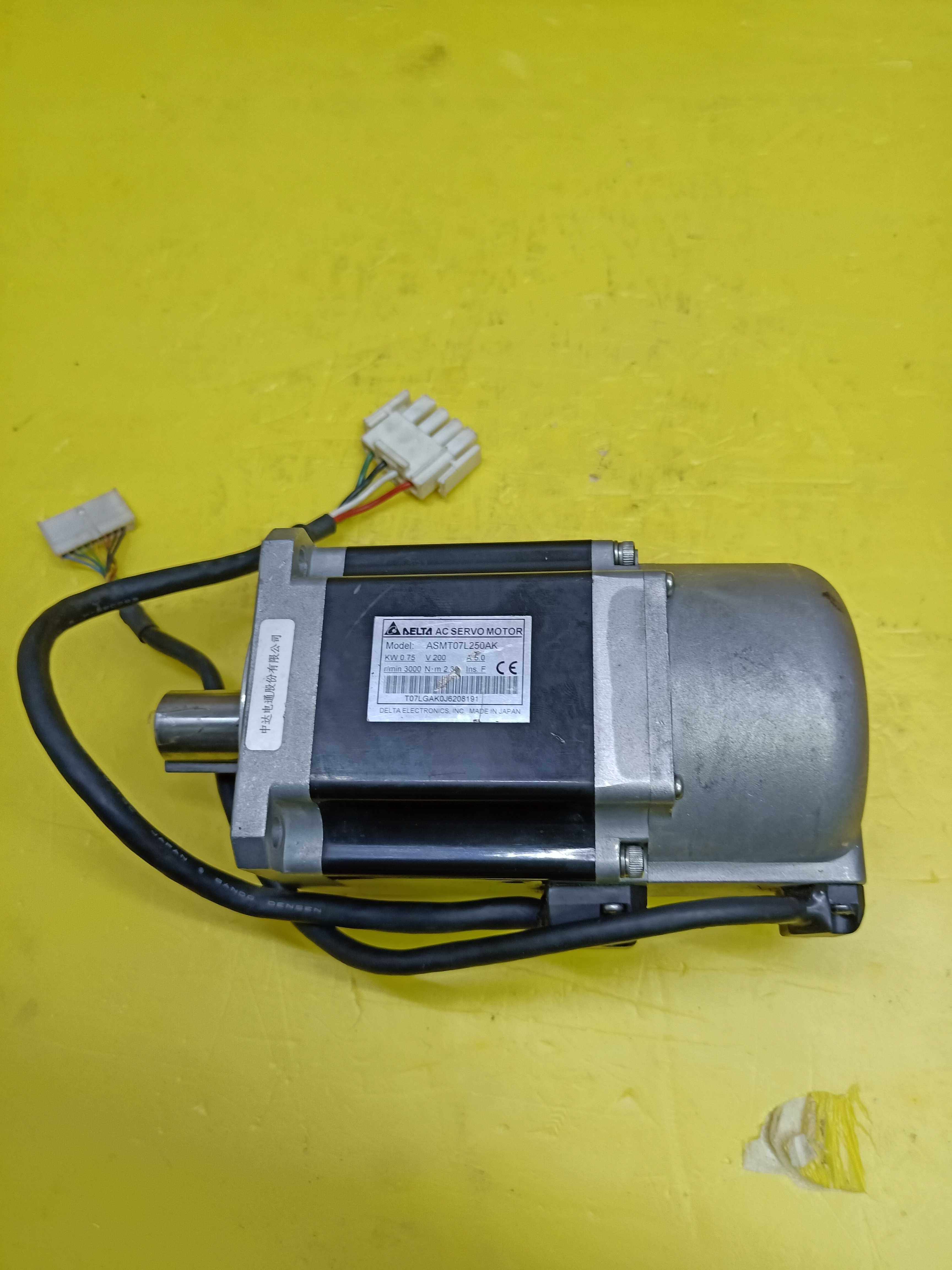 议价台达电机asmt07l250ak asmt07l250bk九成新现货测试包好议价