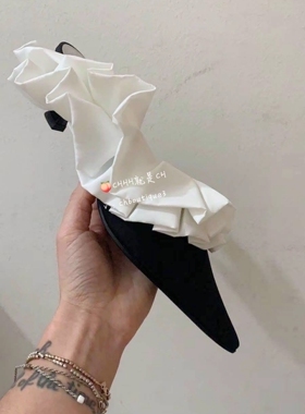 亏清不退不换[chenyunmu] 尖头波浪边小弯跟 黑白 低跟鞋