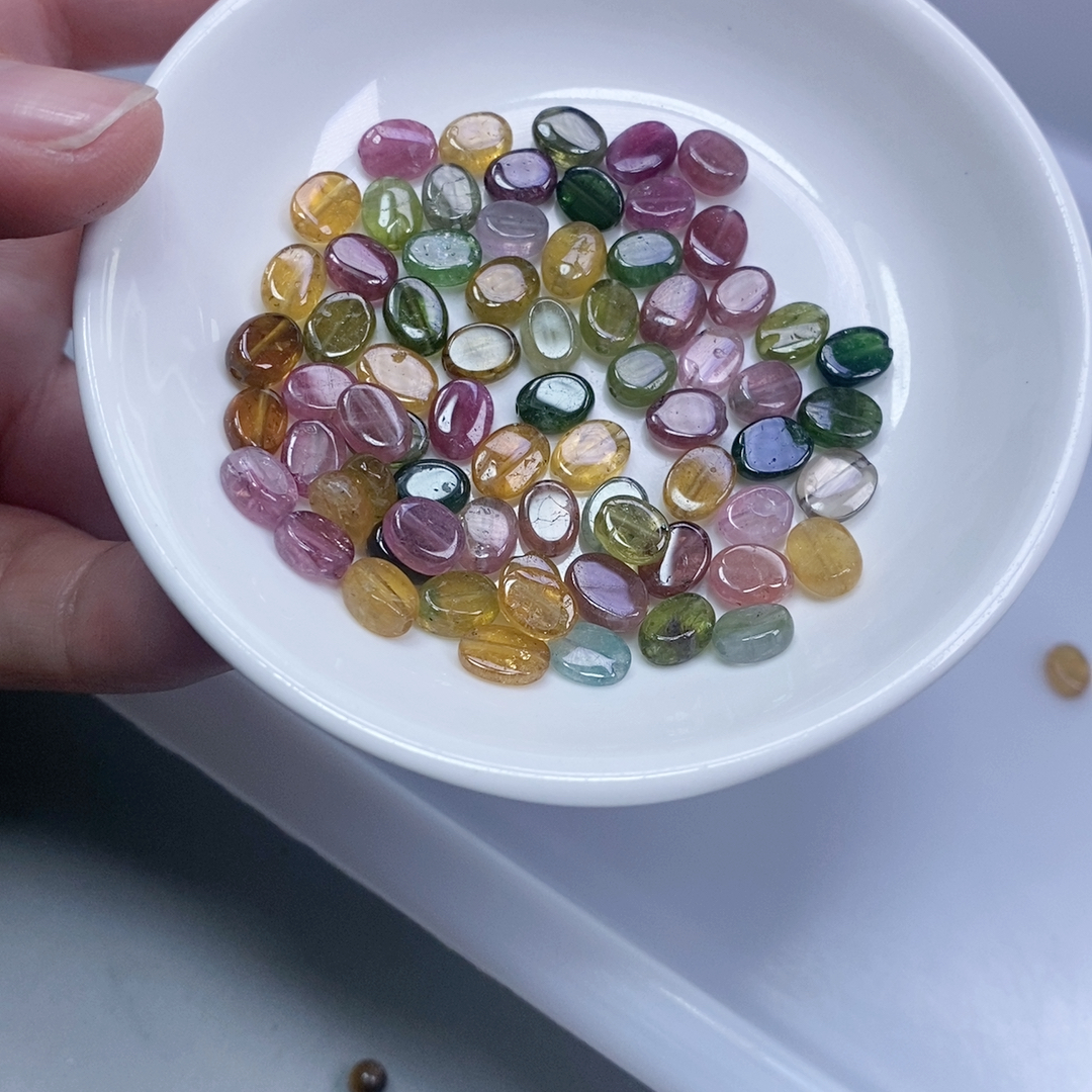 2.5x7mm玻璃体碧玺长条2个