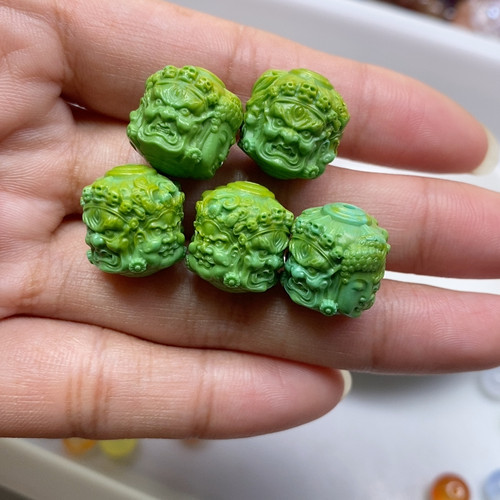 14x15mm凌美松黄财神2个