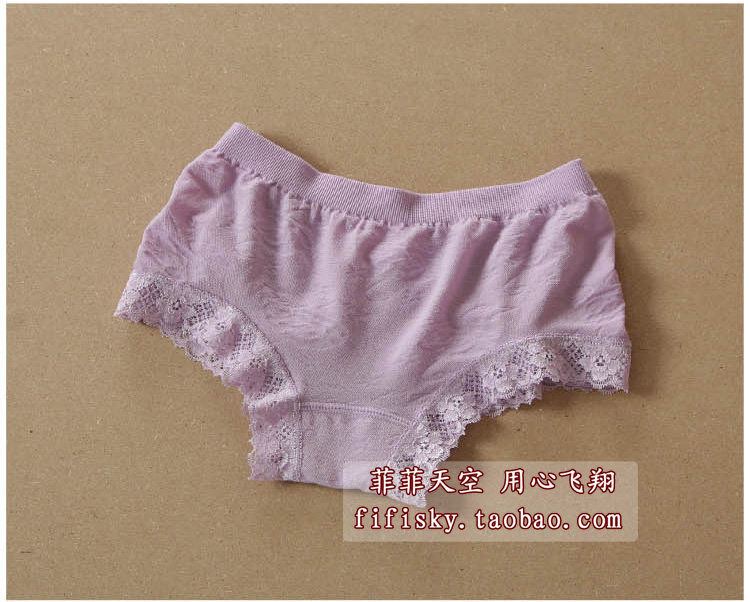 春款日本塞卢士cyrus小平角蕾丝边抗菌多色短裤内裤女内内透气柔在类目 女士内衣/男士内衣/家居服, 内裤中 - 来自Buy2taobao.com提供专业的淘宝代购服务
