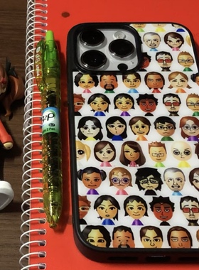 满屏日本小人表情适用苹果15promax手机壳iphone14pro保护套13卡通12可爱11磨砂玻璃背板硬16plus黑色软边x女