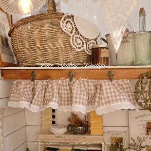 太可爱了 咖色格子棉麻蕾丝荷叶边自粘帘头遮挡帘 LACESHABBY新款