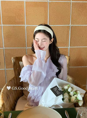 依依家到了春夏气质温柔浪漫荷叶边设计感露肩小衫D0018X