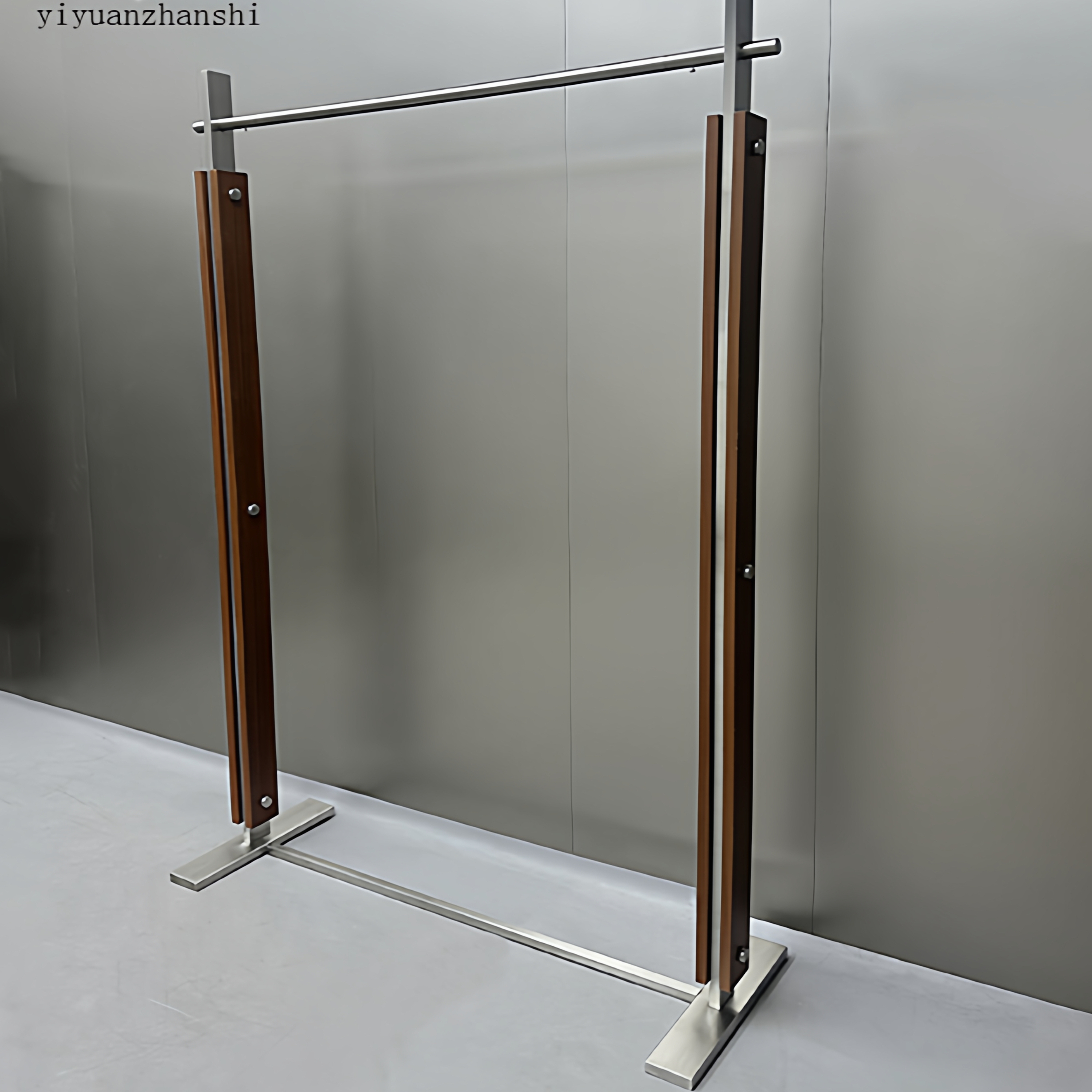 落地式胡桃木色服装展示架网红