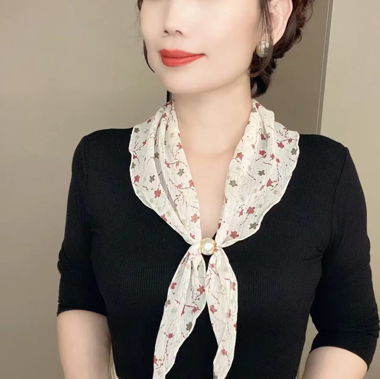 2026夏季新款韩版护颈三角巾时尚百搭轻薄围巾女多功能丝巾披肩