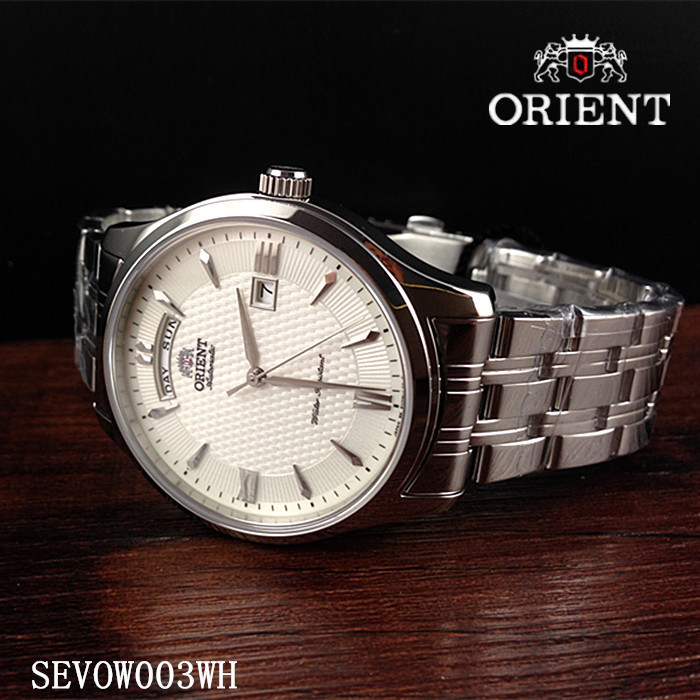 全自动日历东方双狮表