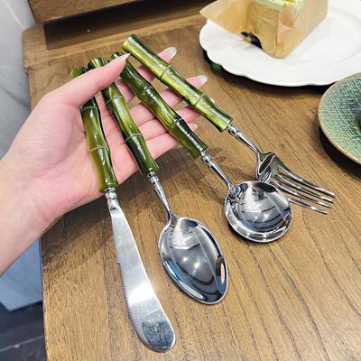 高颜值橄榄绿/深绿色竹节刀叉勺