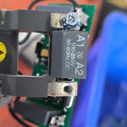 ZAF185 AF185 接触器线圈 100-250V A1 70 A2议价维修