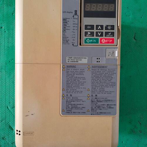 A1000 CIMR-AB4A0031FAA 变频器 15kw 三相400V 安川工控议价维修