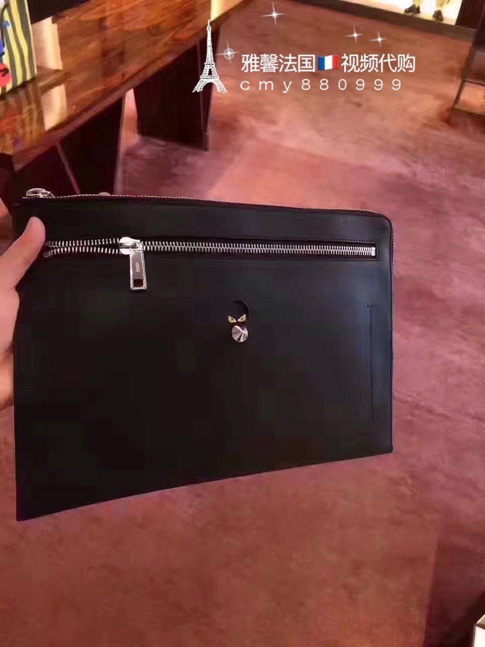 ·¨¹ú FENDI·ÒµÏ 2017ÄêÐÂ¿î ºÚɫţƤ¾µäÄÐÊ¿ÊÖÄðüÄаü