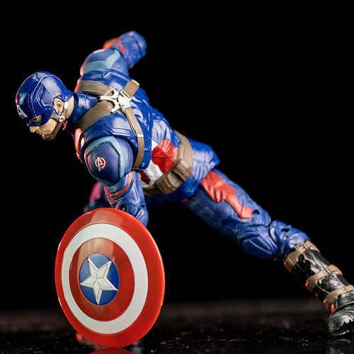 中动玩具17厘米复仇者联盟