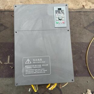 中泰威变频器，LC400Z-45/55P-A拆机实物图，45议价