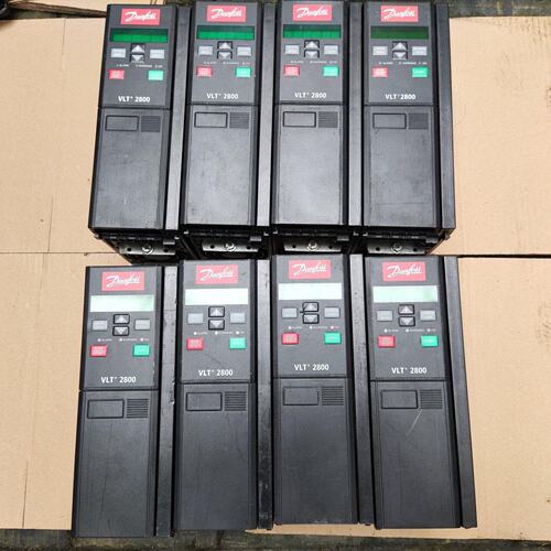 89成新 丹佛斯2800 2.2KW380V变频器VLT28议价