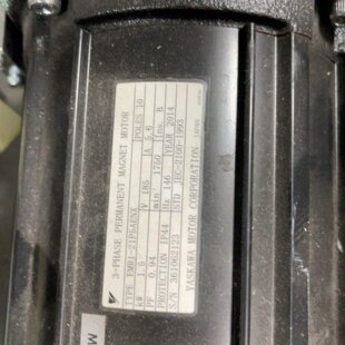 安川伺服电机，型号EMR1-21P5AEXX，1.5KW功率议价