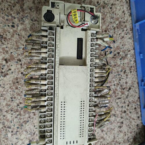 FX2N64MRD电源24V三菱PLC二手拆机议价