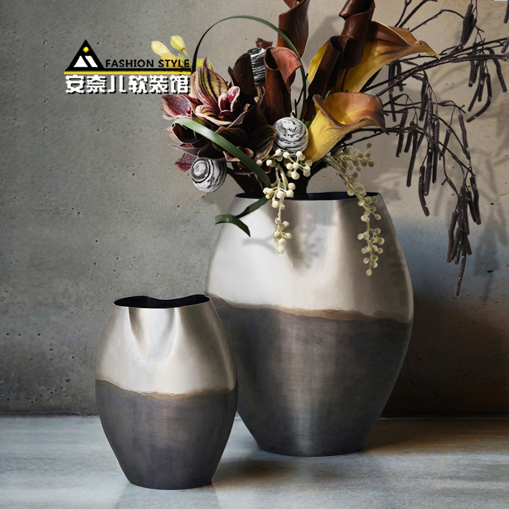 进口古铜色铝制扁形花瓶金属花器