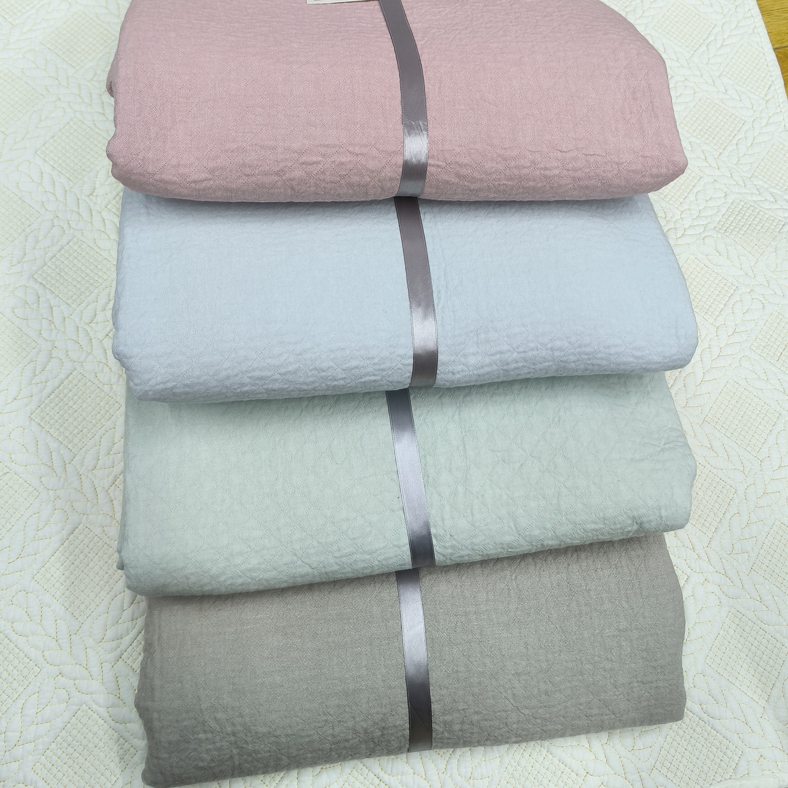 实体店沐瑟纯棉四层纱布水洗提花纯一色双人毛巾被纱布盖毯枕巾