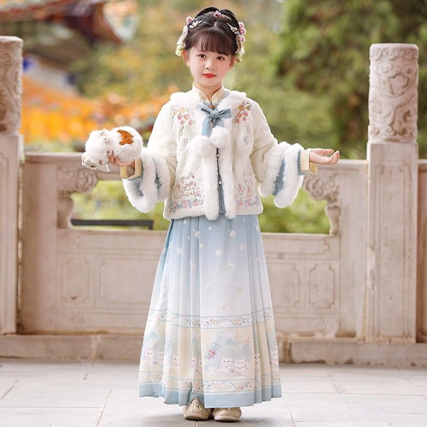 汉服女童马面裙套装冬季加厚古风拜年服2026新款儿童中国风过年服