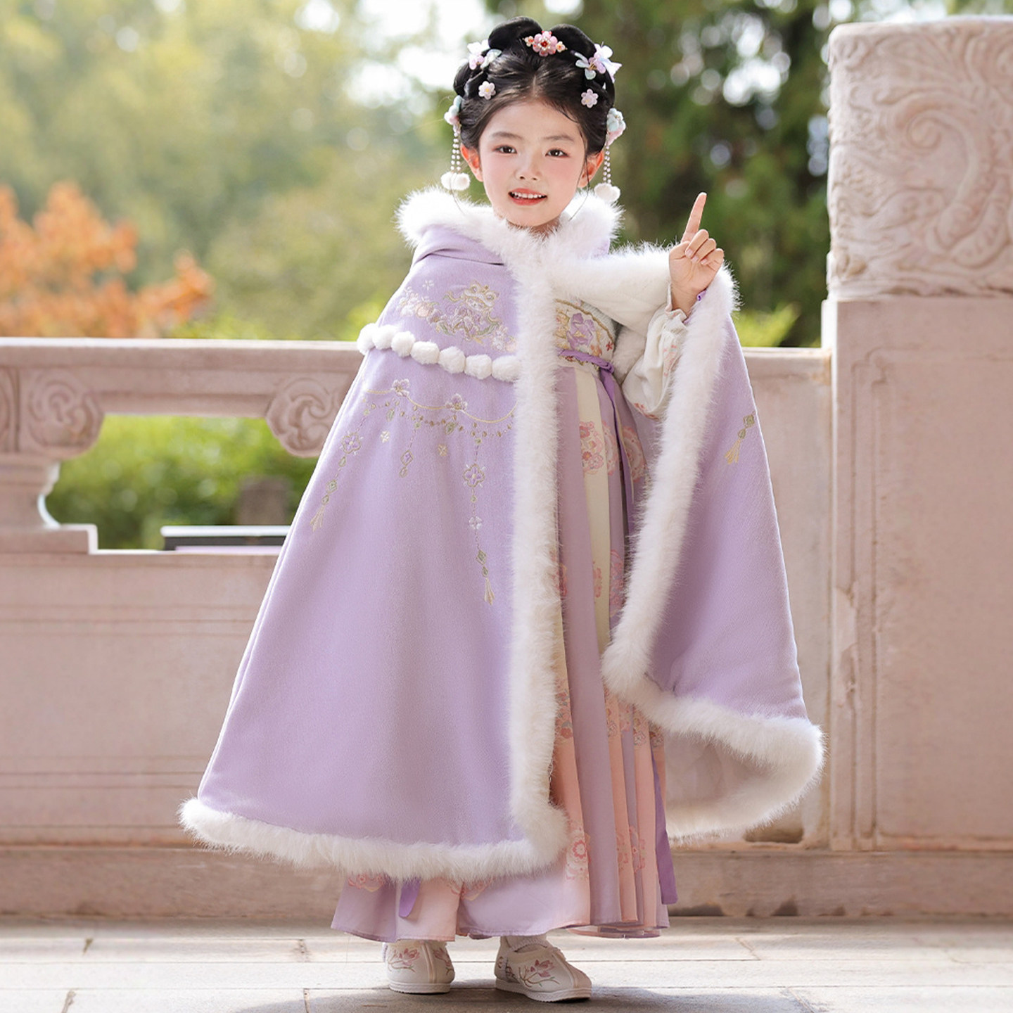 女童汉服斗篷冬加厚保暖连帽披风