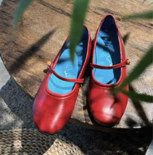 八万春意大利高奢皮【 红馥馥】哥拉红小牛皮芭蕾舞女士单平底鞋